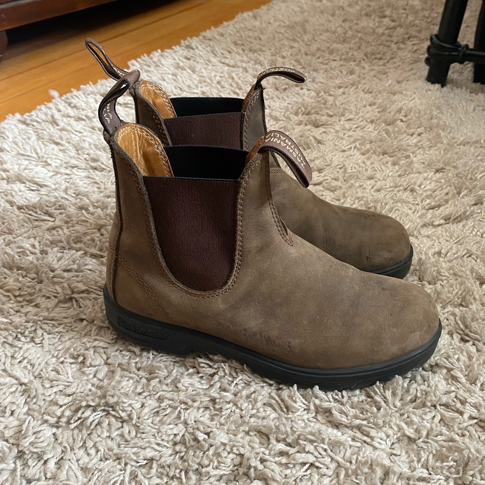 Blundstone 585 Chelsea Boots in Rustic Brown